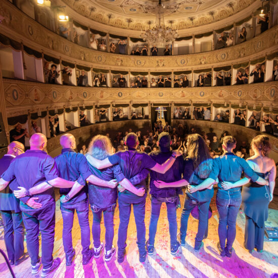 Teatro_Band_spalle